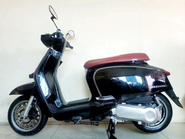 Lambretta V200 Speacial ปี2023 สภาพเกรดA 1423 km เอกสารพร้อมโอน