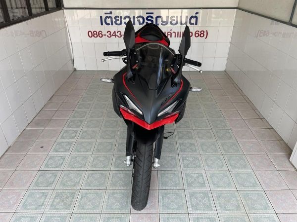 CBR150R ABS สภาพซื้อจอด ใช้งานน้อย มีรับประกัน เครื่องดี ศูนย์ดี ชุดสีสวย รถมือเดียว เอกสารครบ วิ่ง5000 ปลายปี65 รูปที่ 1