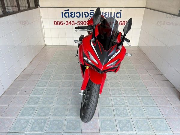CBR150R ABS ผ่อนได้ ไม่ต้องค้ำ มีประกัน มีเก็บปลายทาง เอกสารครบ สภาพใสกริ๊บ ชุดสีไร้ริ้วรอย เครื่องเดิม วิ่ง6000 ปลายปี65 รูปที่ 1