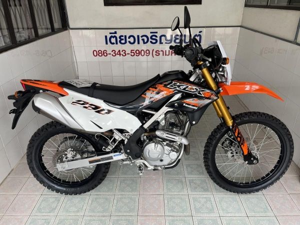 KLX230 SE สภาพซื้อจอด รถมือเดียว ไม่เคยล้ม ชุดสีสวย เอกสารครบ มีรับประกัน จัดส่งได้ มีเก็บปลายทาง วิ่ง2000 กลางปี66 รูปที่ 2