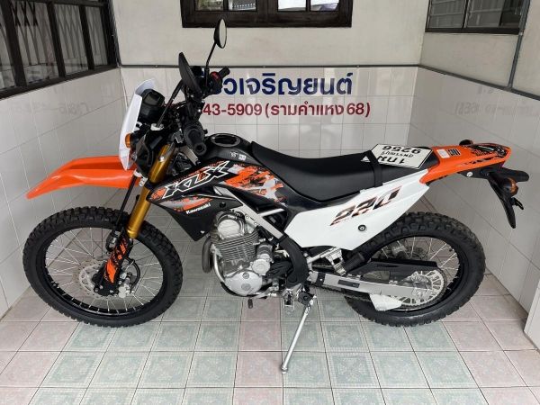 KLX230 SE สภาพซื้อจอด รถมือเดียว ไม่เคยล้ม ชุดสีสวย เอกสารครบ มีรับประกัน จัดส่งได้ มีเก็บปลายทาง วิ่ง2000 กลางปี66 รูปที่ 3