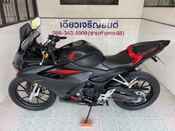 CBR150R ABS รถมือเดียว ใช้งานน้อย สภาพเดิม ไม่เคยล้ม เอกสารครบ ผ่อนได้ ดาวน์น้อย ไม่ต้องค้ำ วิ่ง6000 ปี65 รูปที่ 3