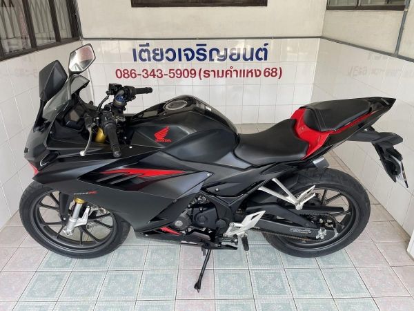 CBR150R ABS สภาพซื้อจอด ใช้งานน้อย มีรับประกัน เครื่องดี ศูนย์ดี ชุดสีสวย รถมือเดียว เอกสารครบ วิ่ง5000 ปลายปี65 รูปที่ 3