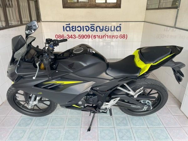 CBR150R รถบ้าน มือเดียว ใช้งานน้อย สภาพเดิม ไม่เคยล้ม เอกสารครบ ผ่อนได้ ดาวน์น้อย ไม่ต้องค้ำ วิ่ง9000 ปลายปี64 รูปที่ 3