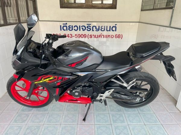 CBR150R ABS รถมือเดียว ดูแลดี สภาพพร้อมใช้ เครื่องแน่น ชุดสีสวย ถังไม่บุบ ผ่อนได้ จัดส่งได้ทั่วไทย วิ่ง8000 ปลายปี64 รูปที่ 3