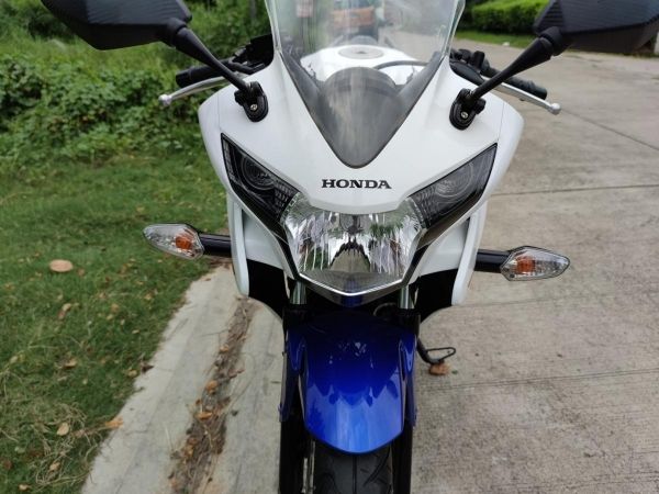 ใช้เพียง 9  พัน km.  Honda Cbr 150r รูปที่ 4