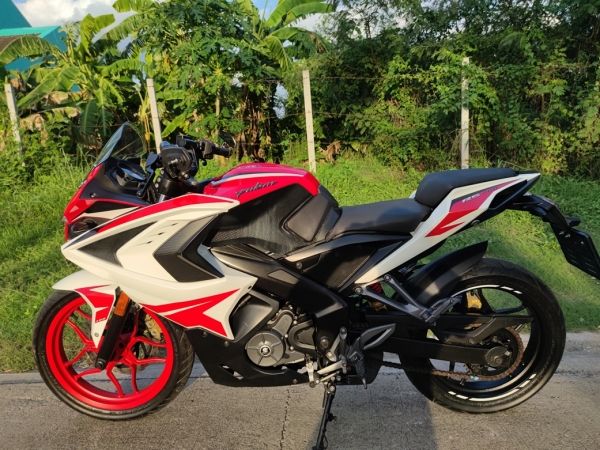 Bajaj pulsar RS200 ABS รูปที่ 4