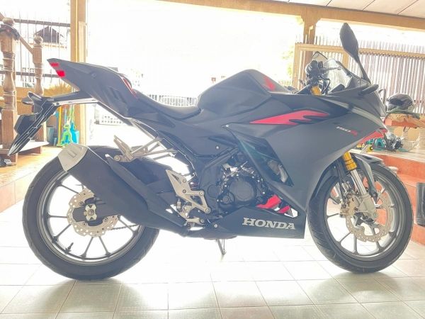 CBR150R ABS สภาพซื้อจอด ใช้งานน้อย มีรับประกัน เครื่องดี ศูนย์ดี ชุดสีสวย รถมือเดียว เอกสารครบ วิ่ง9000 ปลายปี65 รูปที่ 5