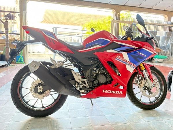 CBR150R ABS ผ่อนได้ ไม่ต้องค้ำ มีประกัน มีเก็บปลายทาง เอกสารครบ สภาพใสกริ๊บ ชุดสีไร้ริ้วรอย เครื่องเดิม วิ่ง6000 ปลายปี65 รูปที่ 5