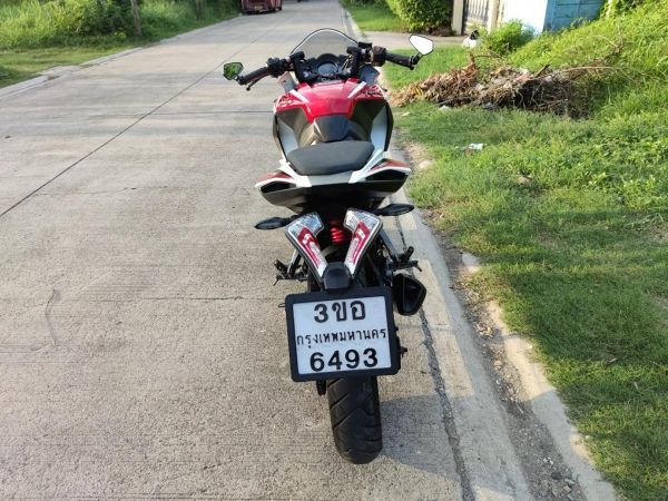 Bajaj pulsar RS200  ABS รูปที่ 6