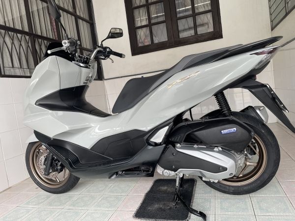 PCX160 ABS โฉม2023 กุญแจครบ มีสมุดคู่มือ รถใช้งานน้อย ไม่เคยล้ม เครื่องดี ศูนย์ดี ชุดสีสวย มีรับประกัน วิ่ง6000 ปลายปี66 รูปที่ 6