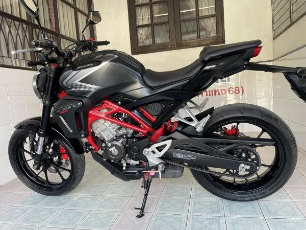 CB150R ABS โฉม2022 ไมล์แท้ มีสมุดคู่มือ รถสภาพเดิม ไม่เคยล้ม ชุดสีไร้รอย ผ่อนได้ ดาวน์ต่ำ มีรับประกัน วิ่ง9000 ปี67 รูปที่ 6