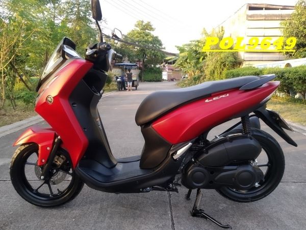 สวยใหม่ เลขไมล์แท้ ลดราคา Yamaha lexi 125 สีแดงครับ