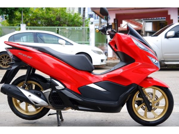 Pcx150i 2019 ล้อทองสีตัวใหม่ วิ่ง10000โล รถบ้านมือเดียว มีเล่มชุดโอนครบ