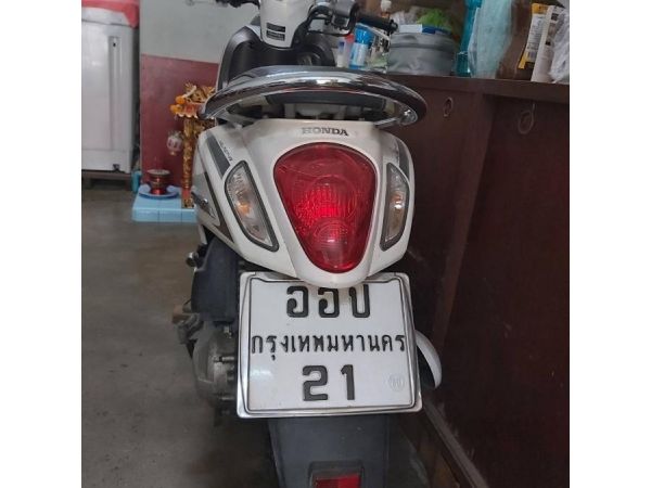 รถมอไซค์ honda scoopy i 2556