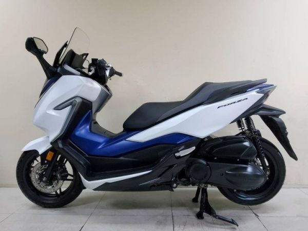 All NEW Honda Forza 300 ABS idlingstop combibrake  Remote keyless โฉมใหม่ล่าสุด สภาพเกรดA 3565 กม. เอกสารครบพร้อมโอน.jpg รูปที่ 0