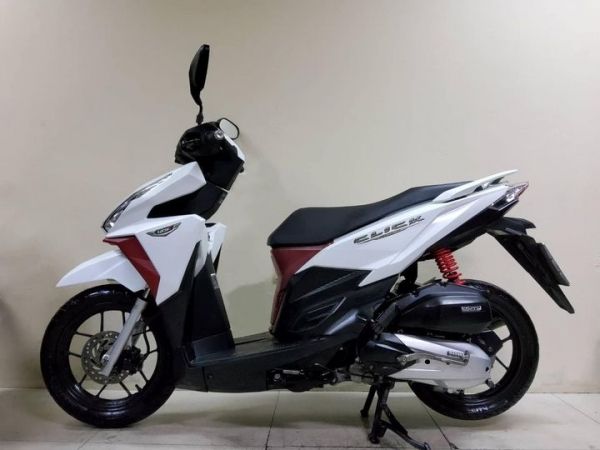 Honda Click125i LED idlingstop combibrake ตัวท็อป ล้อแม็ค ปี2017 สภาพเกรดA 6850 กม. เอกสารครบพร้อมโอน