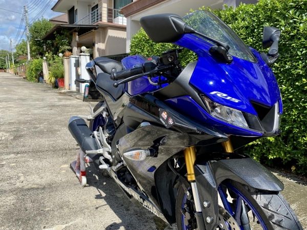 Yamaha R15