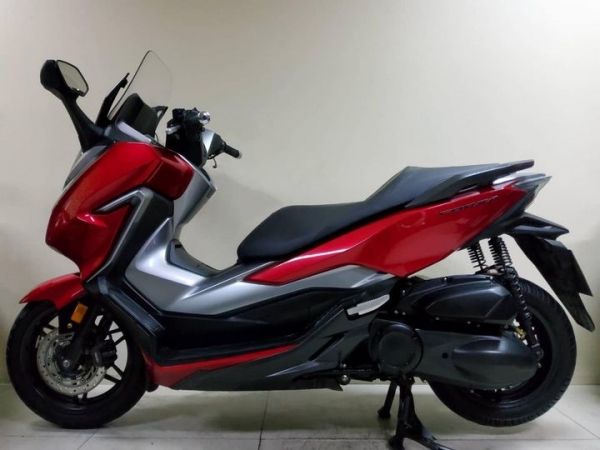 Honda Forza 300 ABS Remote Keyless ปี2021 สภาพเกรดA 2394 กม. เอกสารครบพร้อมโอน รูปที่ 0