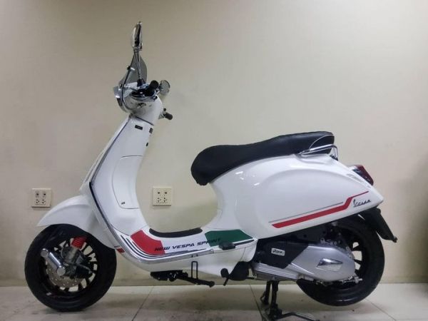 All NEW Vespa Sprint150 i-Get ABS ปี2022 โฉมใหม่ล่าสุด สภาพเกรดA 1500 กม. เอกสารครบพร้อมโอน รูปที่ 0