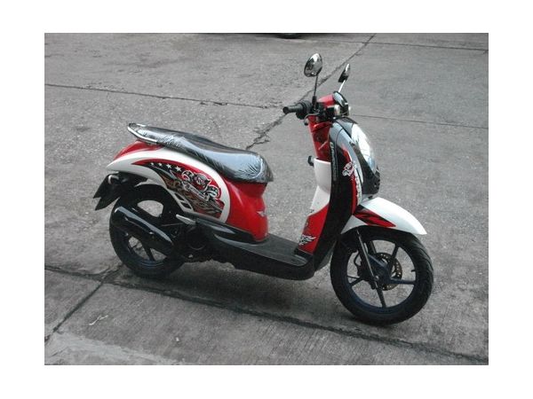 รูปของ ขาย Scoopy i หัวฉีด สวยเท่ห์ เครื่องดีเยี่ยม ได้ไปไม่ต้องทำอะไรเลยใช้ยาวๆ ราคา 17500 บาท