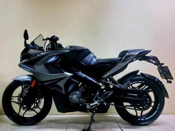 รูปของ All NEW Bajaj Pulsar RS200 ABS ปี2022 ตัวท็อป โฉมใหม่ล่าสุด สภาพเกรดA 1447 กม. เอกสารครบพร้อมโอน