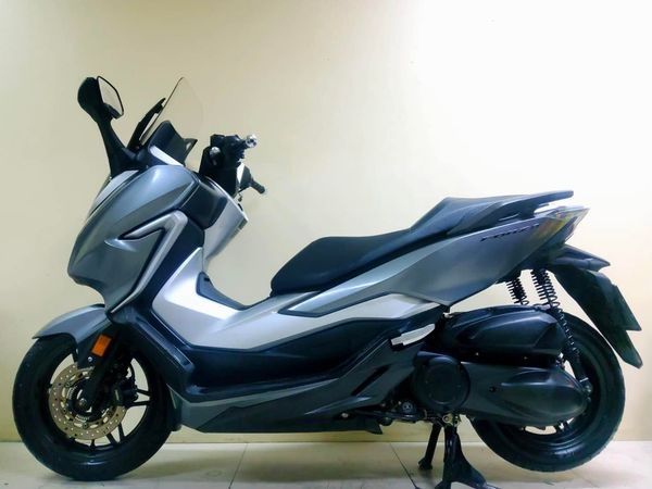 รูปของ Honda Forza 300 ABS idlingstop keyless ปี2020 สภาพเกรดA 5178 กม เอกสารครบพร้อมโอน