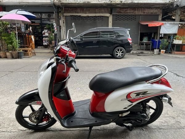 รูปของ ขาย Scoopy i หัวฉีด ล้อแม็ก สวยสด เครื่องดีเดิมๆ ราคา 17500 บาท