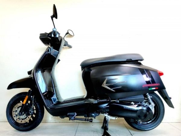 Lambretta V200  Special  ปี2022 โฉมใหม่ล่าสุด สภาพเกรดA 3932 กม.  เอกสารครบพร้อมโอน รูปที่ 0