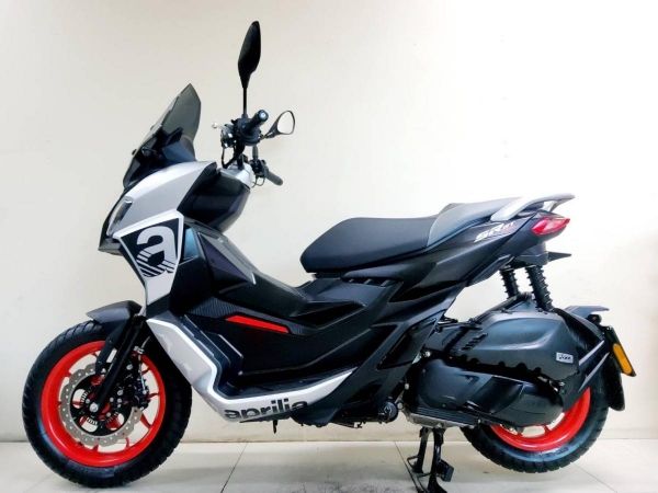 Aprilla SR GT 200 ABS ปี2023 สภาพเกรดA 4595 กม.เอกสารครบพร้อมโอน