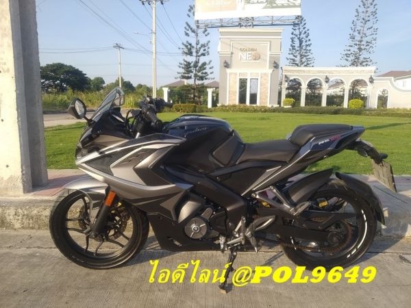 ลดราคา Bajaj Pulsar RS 200 สีดำครับ