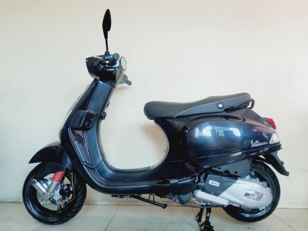 Vespa S125 ปี2023 สภาพเกรดA 2273 km เอกสารครบพร้อมโอน