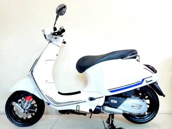 Vespa Sprint 150 ABS i-get ปี2022 สภาพเกรดA 1895 km เอกสารพร้อมโอน