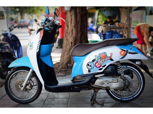 scoopy i สีฟ้าขาว โอนฟรี มีเล่มเอกสารครบ รูปที่ 1