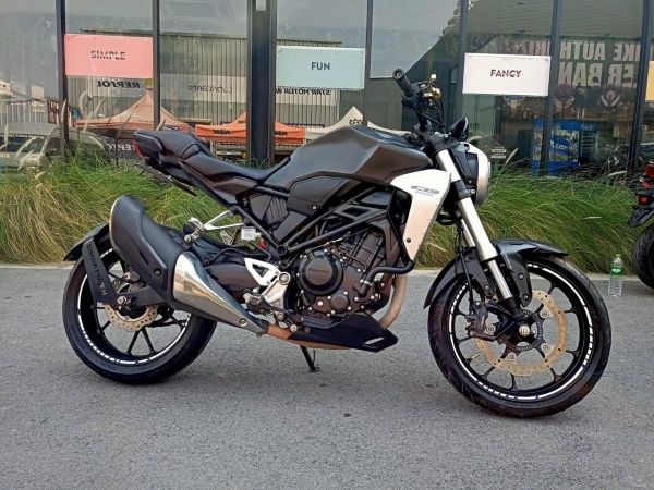 Honda CB300R รูปที่ 1