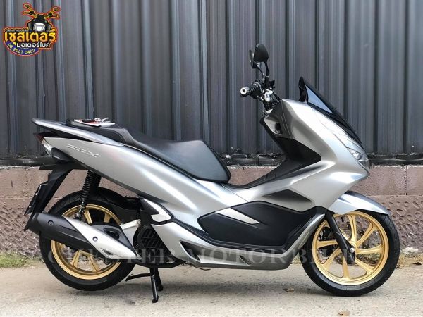 Honda PCX2020 จดทะเบียนปลายปี เครื่องยนต์เดิม ไม่เคยแกะ ไมล์หลักพัน รถสวยมาก เดิมๆทั้งคัน สภาพเหมือนออกศูนย์ รูปที่ 1