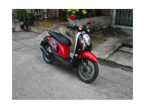 ขาย Honda Scoopy i หัวฉีด สวยเด่น เครื่องเดิมดียอดเยี่ยม ราคา 17500 บาท รูปที่ 1