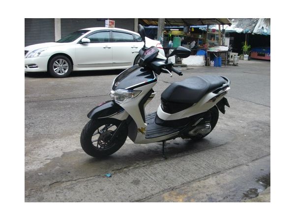 ขาย Honda Moove ตัวท๊อป ยางหน้าหลังใหม่เอี่ยม เครื่องดีเลิศ ราคา 25000 บาท รูปที่ 1