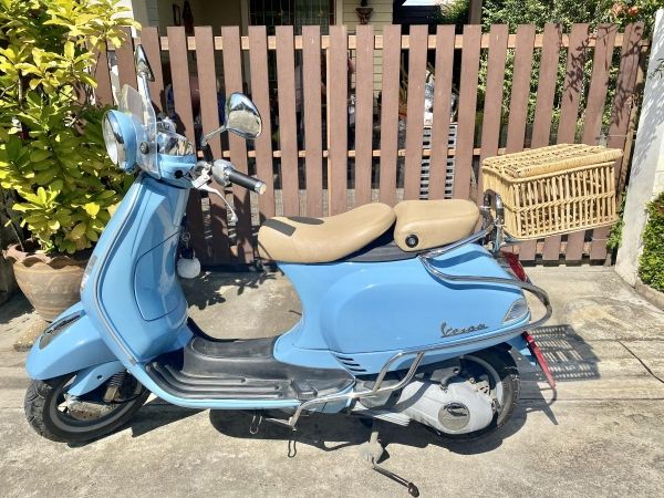 ขาย Vespa LXV 150 3VIE สีฟ้า(BABY BLUE) รถแม่บ้านใช้ค่ะ รูปที่ 1