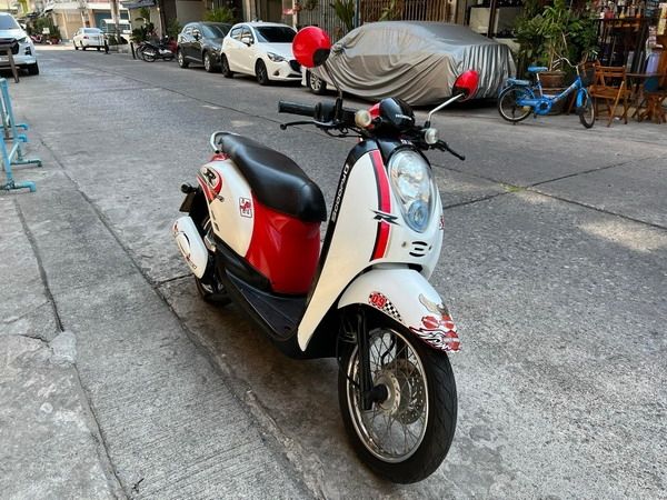 ขาย Scoopy i หัวฉีด สวยสด เครื่องดีเยี่ยม ได้ไปไม่ต้องทำอะไรเลยใช้ยาวๆ ราคา 17500 บาท รูปที่ 1