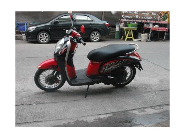 ขาย Honda Scoopy i หัวฉีด สวยเด่น เครื่องเดิมดียอดเยี่ยม ราคา 17500 บาท รูปที่ 2