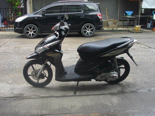 ขาย Honda Click 110i หัวฉีด ล้อแม็ก สวยเข้ม เครื่องดี ราคา 15000 บาท รูปที่ 2