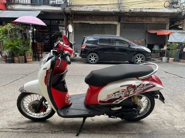 ขาย Scoopy i หัวฉีด สวยสด เครื่องดีเยี่ยม ได้ไปไม่ต้องทำอะไรเลยใช้ยาวๆ ราคา 16500 บาท รูปที่ 2