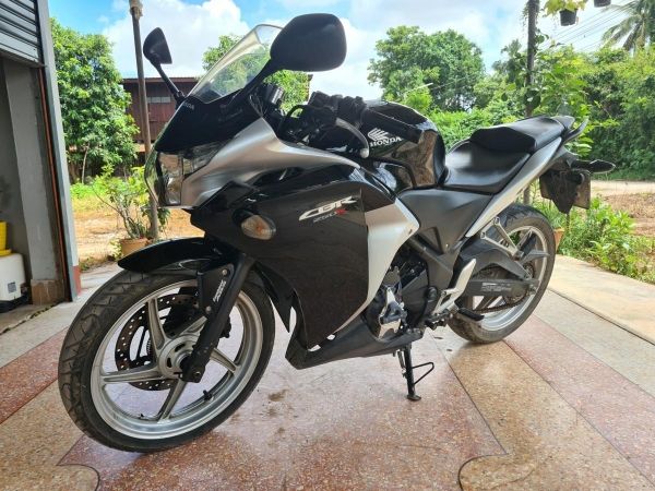 CBR 250R รุ่นปี 2011 ตัวท็อป รุ่นแรก รูปที่ 3