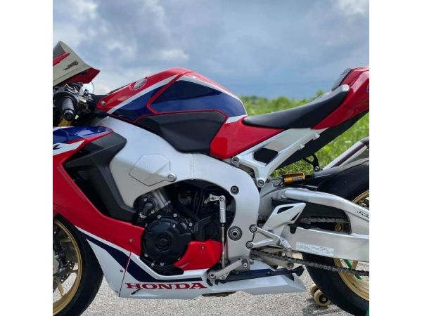 Honda CBR1000RR SP รูปที่ 3