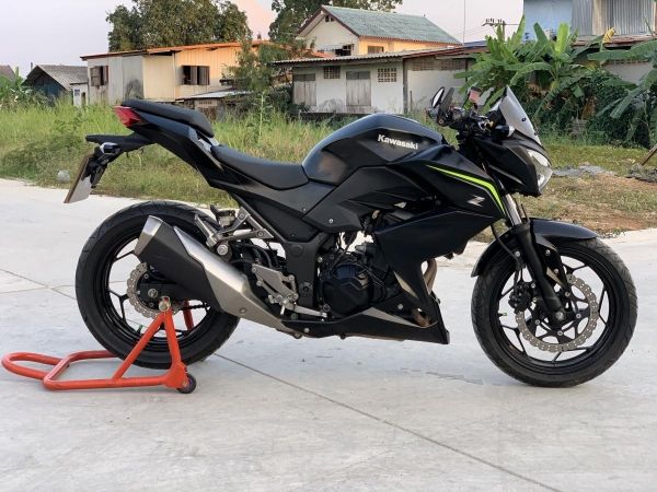 Kawasaki Z250 ปี2018 สีดำ รูปที่ 3