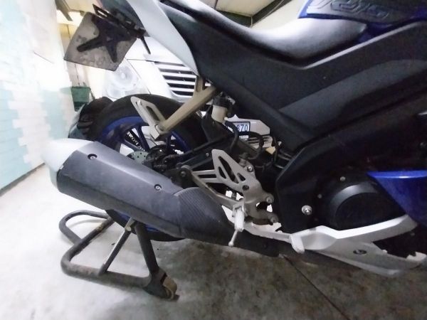 Yamaha R15 2017 40,000. เอกสารครบ ไม่โทรม ไม่เคยล้ม ไม่เคยชน แถม Akrapovic แสตนตั้งรถ ถูกมาก รูปที่ 4