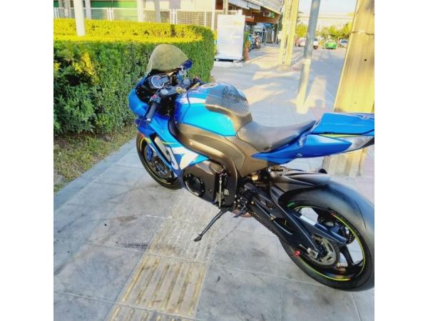 ออกรถเบ็ดเสร็จ 9900 Suzuki GSX-R 1000RR ABS ปี2016 สภาพเกรดA 20000 km เอกสารพร้อมโอน รูปที่ 4