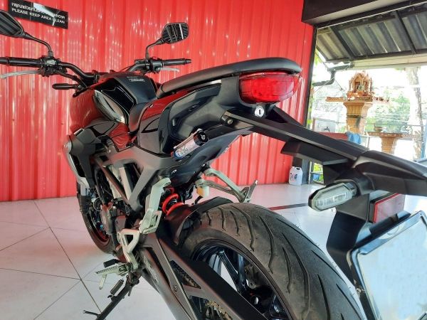 Honda cb150r รูปที่ 6