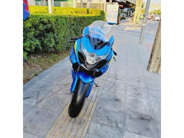 ออกรถเบ็ดเสร็จ 9900 Suzuki GSX-R 1000RR ABS ปี2016 สภาพเกรดA 20000 km เอกสารพร้อมโอน รูปที่ 6